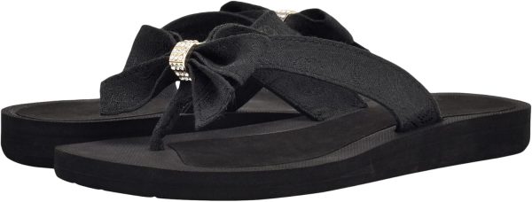 GUESS Women's Tuta Flip-Flop guess womens tuta flip-flops